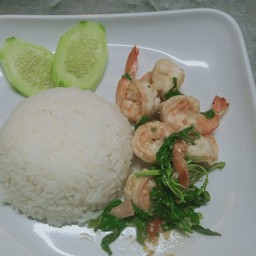 กระเพรากุ้ง