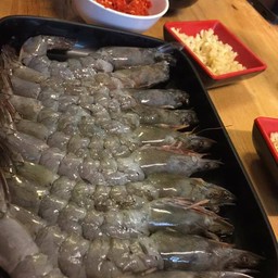 กุ้งสด (แกะเปลือก)