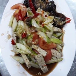 ตำแตงปูปลาร้าหมูยอ