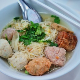 ก๋วยเตี๋ยวน้ำใส