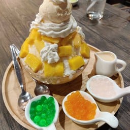 ลูกกลมๆนั่นไม่อร่อยเลยนะ แต่บิงชูมะม่วงอร่อย