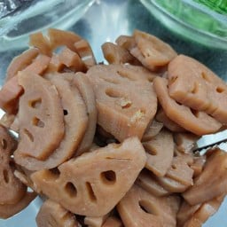 รากบัว น้ำลำใย
