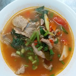 ต้มแซบกระดูกอ่อนหมู