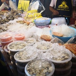 ยำทะเล @ถนนคนเดินไทหล่ม เพชรบูรณ์