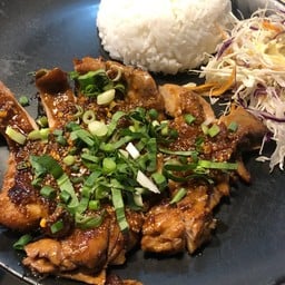 ข้าวยำไก่แซ่บ