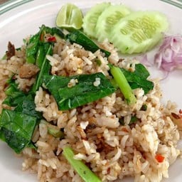 ข้าวผัดปลาเค็ม