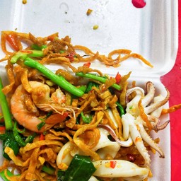 ผัดขี้เมาทะเล หมี่กรอบ