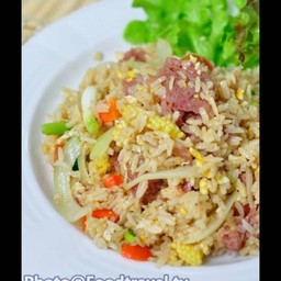 ข้าวผัดแหนม