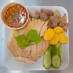 ฟ้าใสข้าวมันไก่ ตลาดวงศกร
