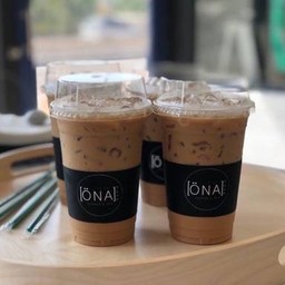 Öna cafe  อเมริกโน่ บิงซู ครอฟเฟิล ครัวซองต์