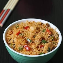 Schezwan fried rice chicken