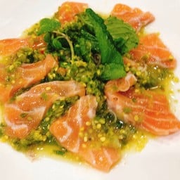 ยำปลาแซลมอนไม่ปลาร้า