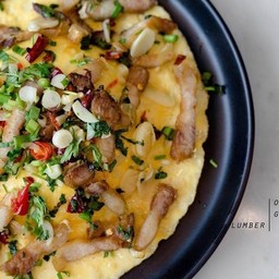 ข้าวไข่ข้นสามชั้นผัดพริกเกลือ