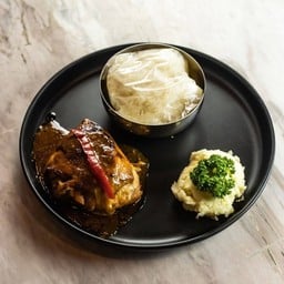 ไก่อบ BBQ พร้อมข้าว