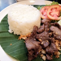 ข้าวเนื่อกระเทียม