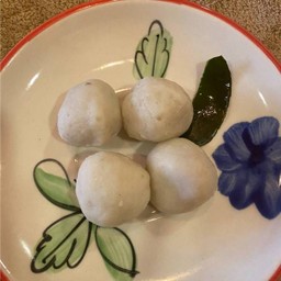 เพิ่มลูกชิ้น 4 ลูก