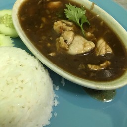 ข้าวราดหมูทอดกระเทียม