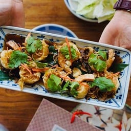 กุ้งทอดราดซอสมะขาม