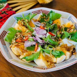 ยำไข่ต้ม