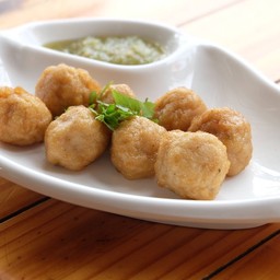 รสแหลมก๋วยเตี๋ยวต้มยำหมูบะช่อ