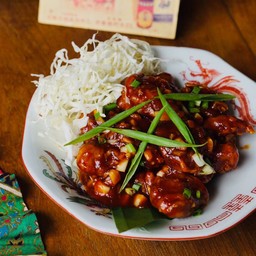 ไก่กรอบซอสเหล้าแดง