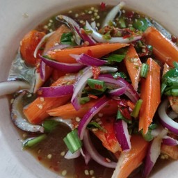 ยำปูอัด