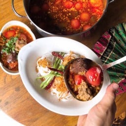 ขนมจีนคนปรุง