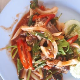 ข้าวยำปลากระป๋อง