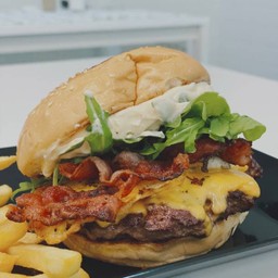 Better mixed burger. 100% Australia beef patty