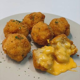 Mac and cheese crouquette(5pc).