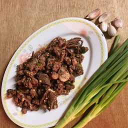 ลาบสุกเนื้อไม่ขม