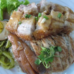 ข้าวขาหมูผสมหมูกรอบ