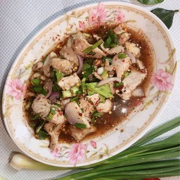 น้ำตกหมู