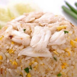 ข้าวผัดปูก้อน