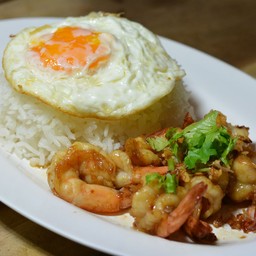 ข้าวกุ้งทอดกระเทียม + น้ำเก๊กฮวย
