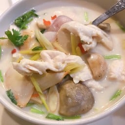 ต้มข่าไก่