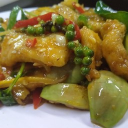 เนื้อปลากระพงผัดฉ่า