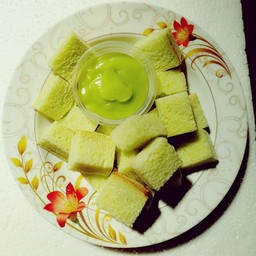 ขนมปังสังขยาใบเตย