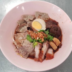 เกาเหลาก๋วยจั๊บน้ำข้น