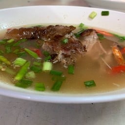 ขาหมู เนื้อหนัง ต้มยำ