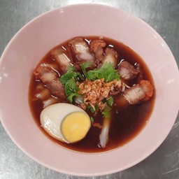 ก๋วยจั๊บน้ำข้น (หมูกรอบ)