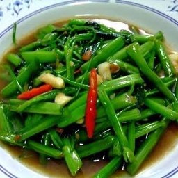 ผักบุ้งไฟแดง