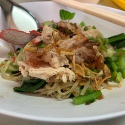 ขาหมู 68
