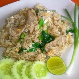 ข้าวผัดหมูนุ่ม