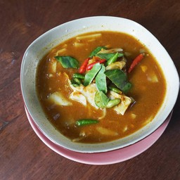 แกงเหลืองปลากะพง (กับข้าว)