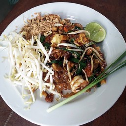 ผัดไทยกุ้งสด