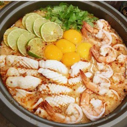 ล้อมกรุงเล่นเส้นๆ หม้อไฟ