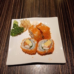 ข้าวห่อสาหร่ายไส้รวม