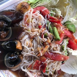 ตำหนมจีนใข่เยี่ยวม้า