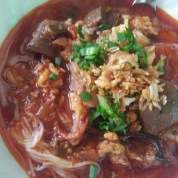 ขนมจีนน้ำเงี้ยว